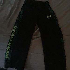 Under armor pants size 4T (toddler)